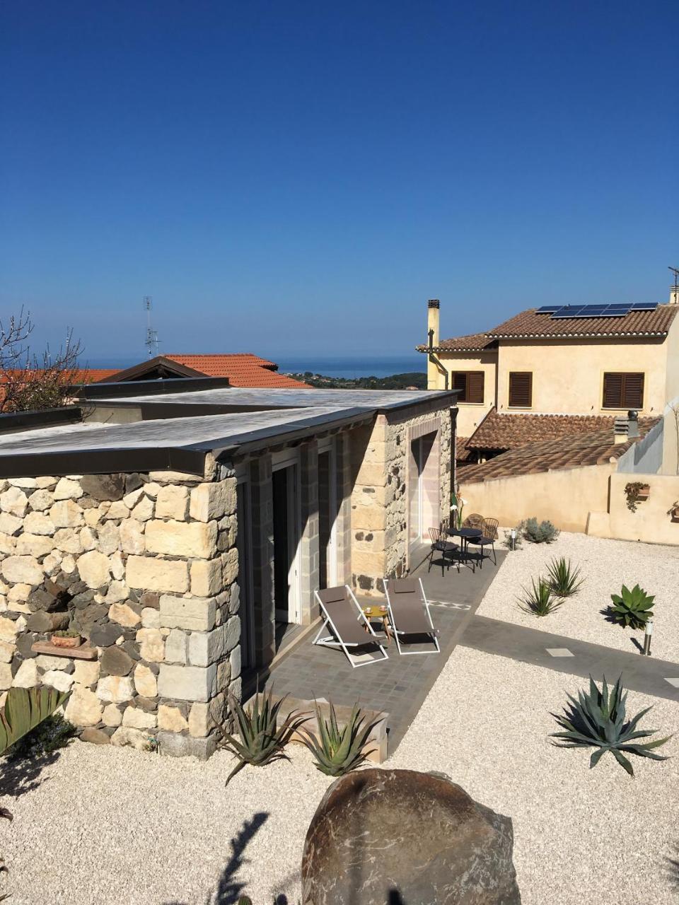La Petite Maison 特雷斯努拉吉斯 外观 照片
