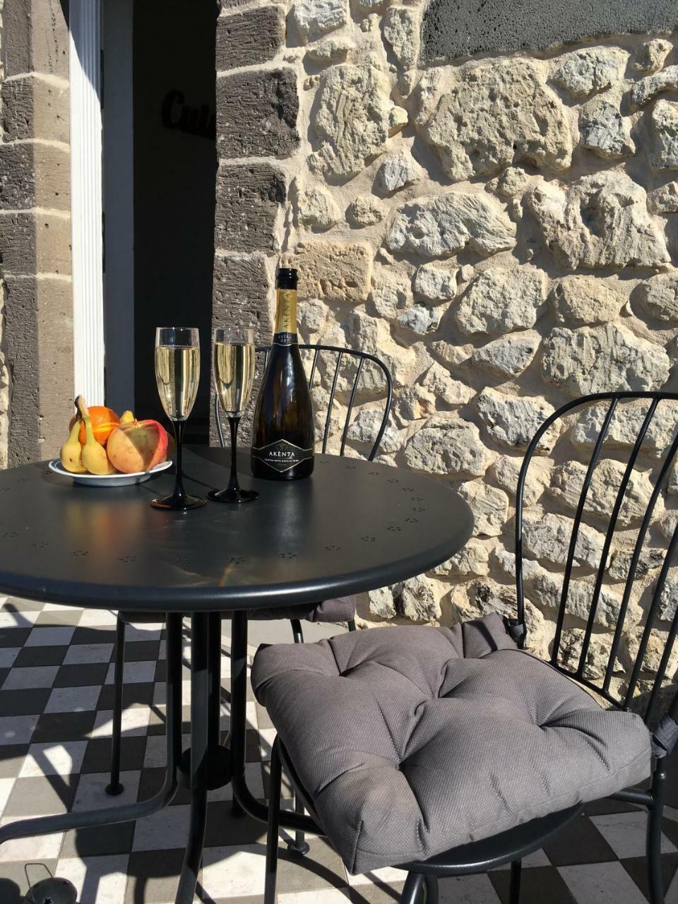 La Petite Maison 特雷斯努拉吉斯 外观 照片